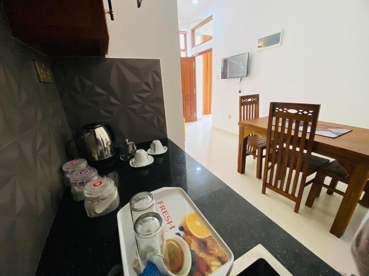 Aurelia Inn 캔디 외부 사진